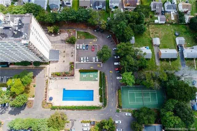 $220,000 | 2625 Park Avenue, Unit 12L, Bridgeport, CT 06604