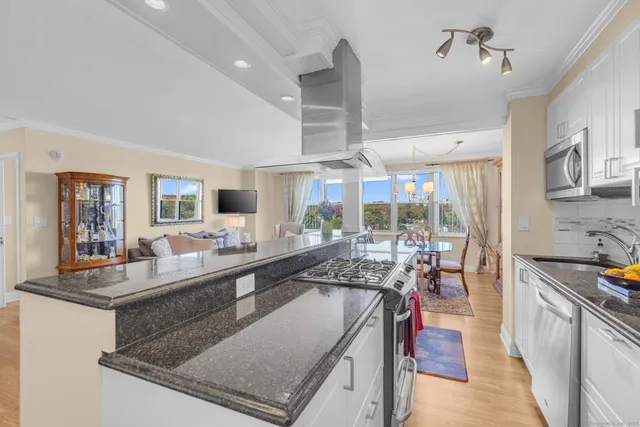 $220,000 | 2625 Park Avenue, Unit 12L, Bridgeport, CT 06604