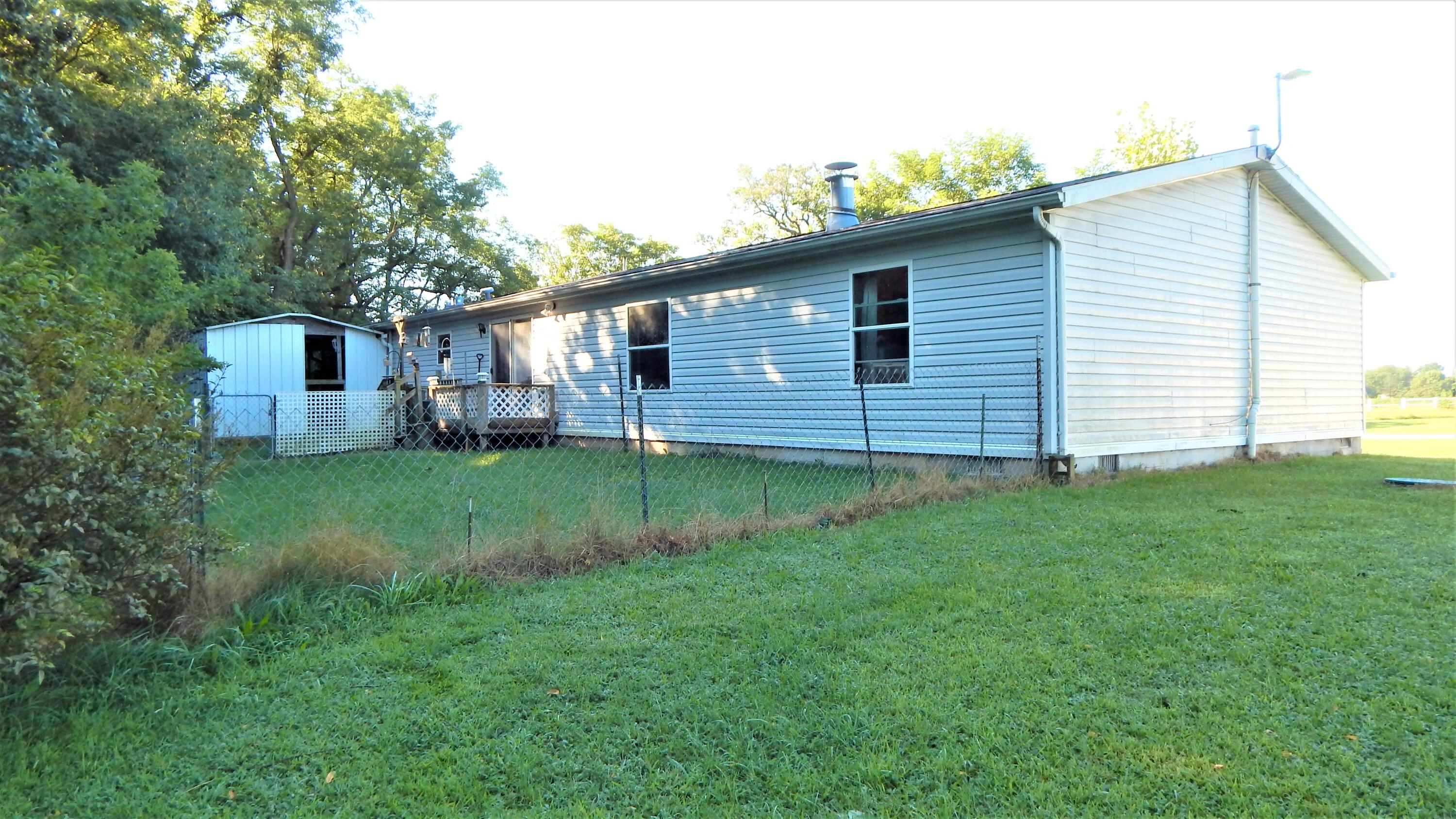 10013 Verona Road Battle Creek, MI 49014 - Photo 3 of 35 DSCN0739