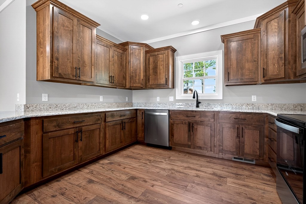 4605 Shipley Road Cookeville, TN 38501 - Photo 9 of 13