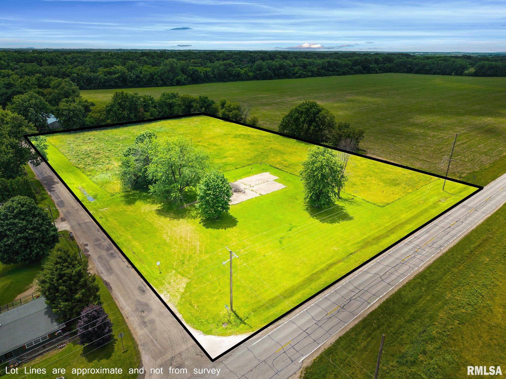35456 North Middle Grove Road Farmington, IL 61531 - Photo 3 of 24