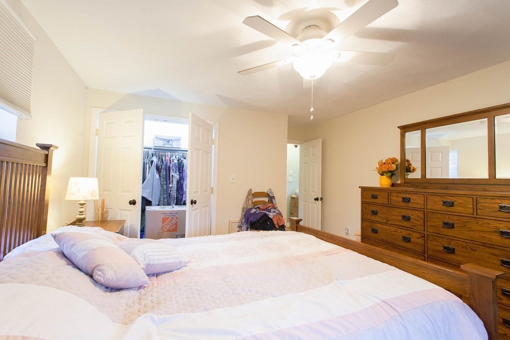 38 Bennett Street, Unit 3D Wakefield, MA 01880 - Photo 5 of 12