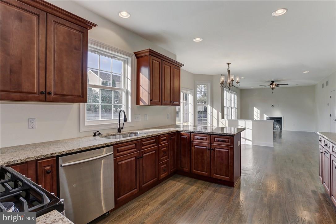 149 Bowline Road Manahawkin, NJ 08050 - Photo 8 of 36 Gallery Image 8