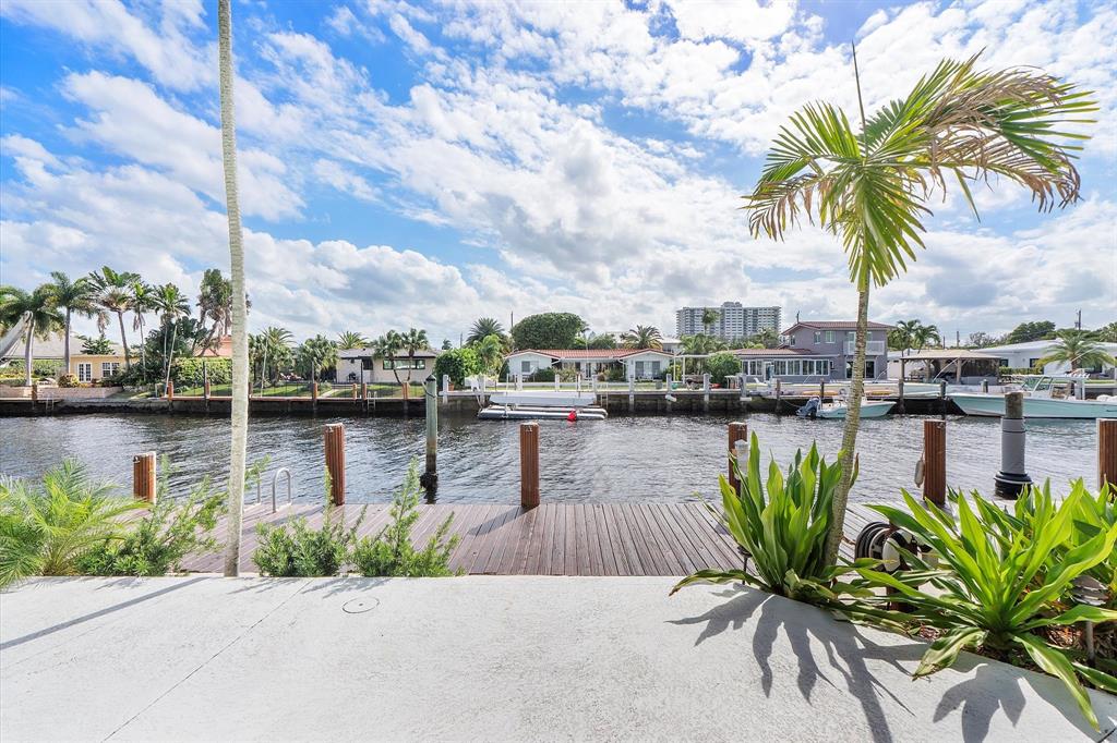 2484 Southeast 12th Street Pompano Beach, FL 33062 - Photo 49 of 61