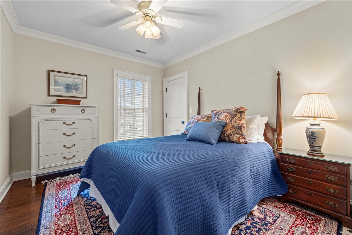 158 Atteridge Road Lake Forest, IL 60045 - Photo 22 of 36