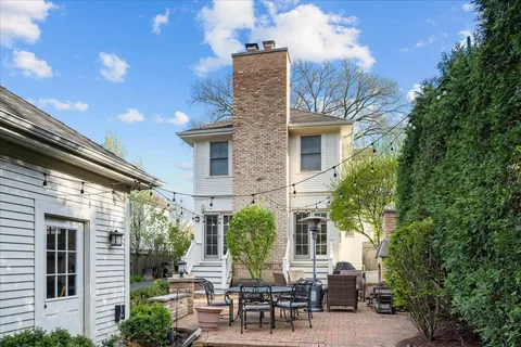 $1,825,000 | 158 Atteridge Road, Lake Forest, IL 60045