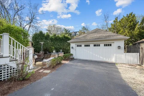 $1,825,000 | 158 Atteridge Road, Lake Forest, IL 60045