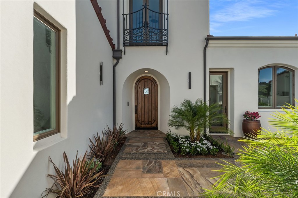 14 Rockshore Newport Coast, CA 92657 - Photo 3 of 75 Gallery Image 3