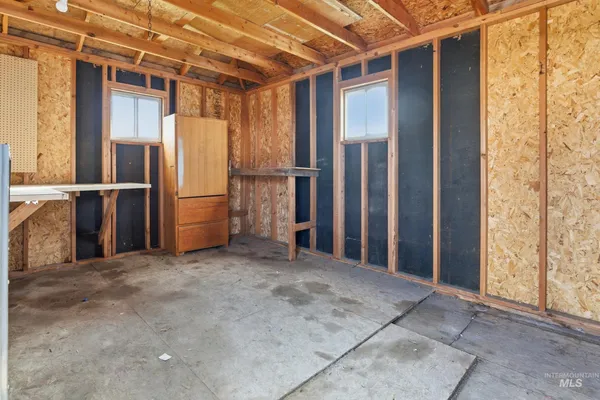 $329,900 | 107 West Main Street, Declo, ID 83323