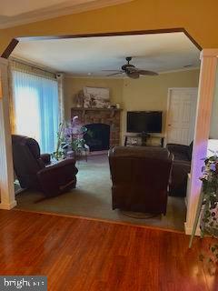 191 Boxwood Road Manchester, PA 17345 - Photo 15 of 24 Family Room