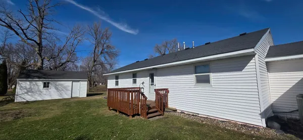 $159,900 | 300 Central Avenue South, Hollandale, MN 56045