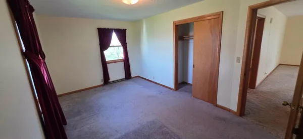 $159,900 | 300 Central Avenue South, Hollandale, MN 56045