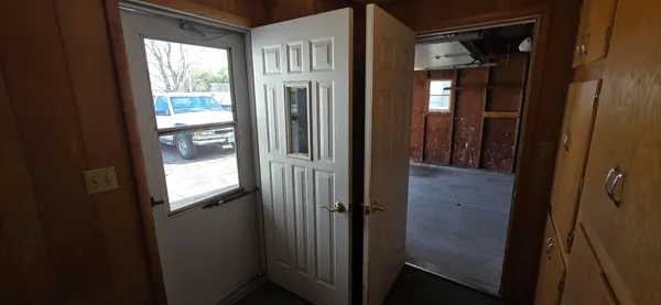 $159,900 | 300 Central Avenue South, Hollandale, MN 56045