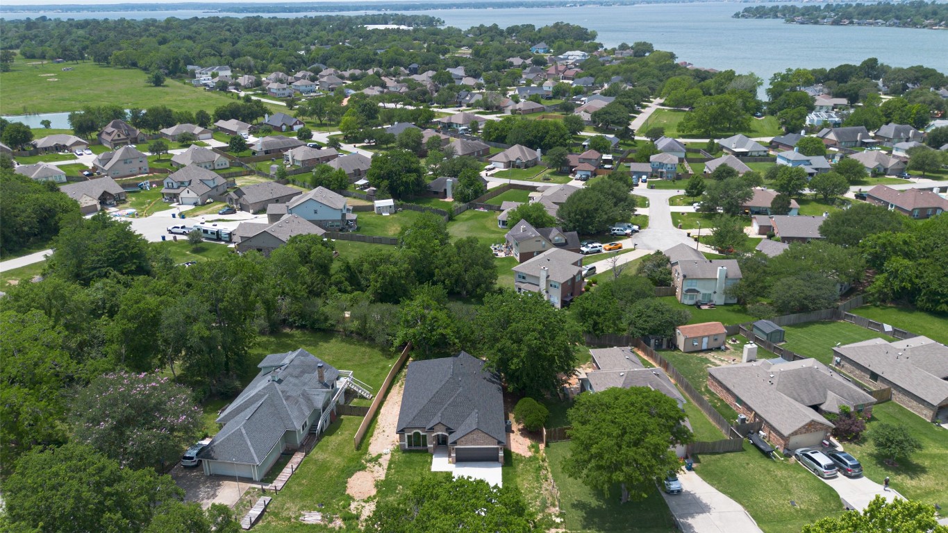 12431 Green Ridge Drive Willis, TX 77318 - Photo 33 of 37 Enjoy community amenities including lake access, boat launch, picnic area, parks, and swimming and fishing on Lake Conroe.