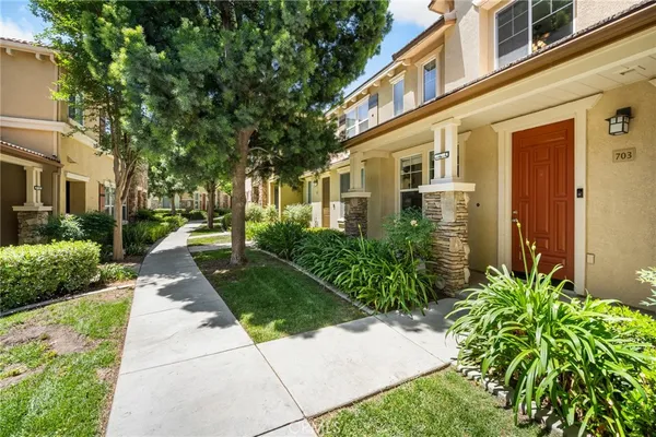 $409,900 | 30505 Canyon Hills Road, Unit 703, Lake Elsinore, CA 92532