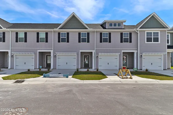 $314,900 | 238 Cline Way, Unit 126 1809 LIVE OAK, Beaufort, NC 28516