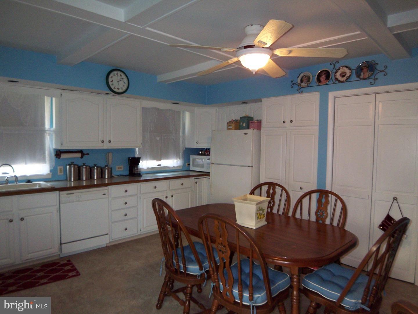 9906 Medway Road Philadelphia, PA 19115 - Photo 3 of 18
