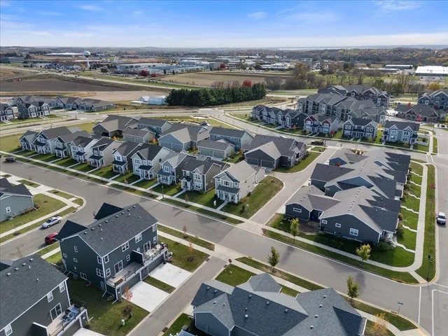 $469,000 | 700 Indigo, Waunakee, WI 53597