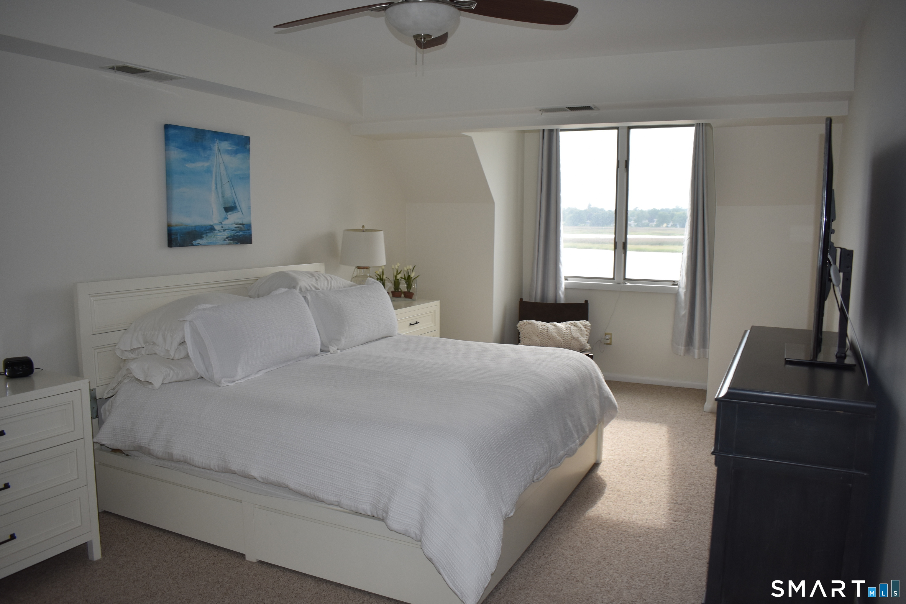 735 Popes Island Road, Unit 735 Milford, CT 06461 - Photo 9 of 23 Gallery Image 9