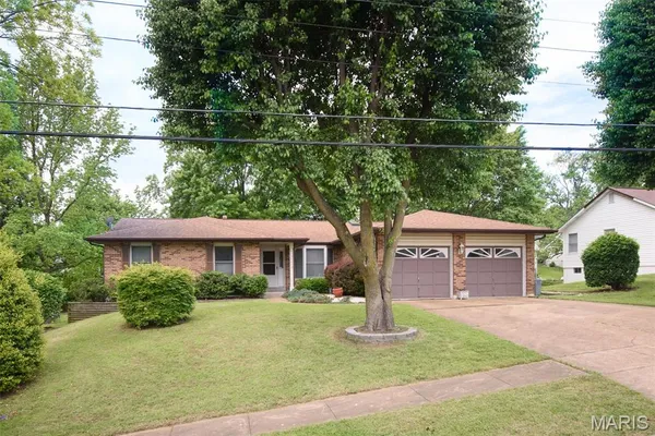 $390,000 | 3406 Ludlow Avenue, Bridgeton, MO 63044