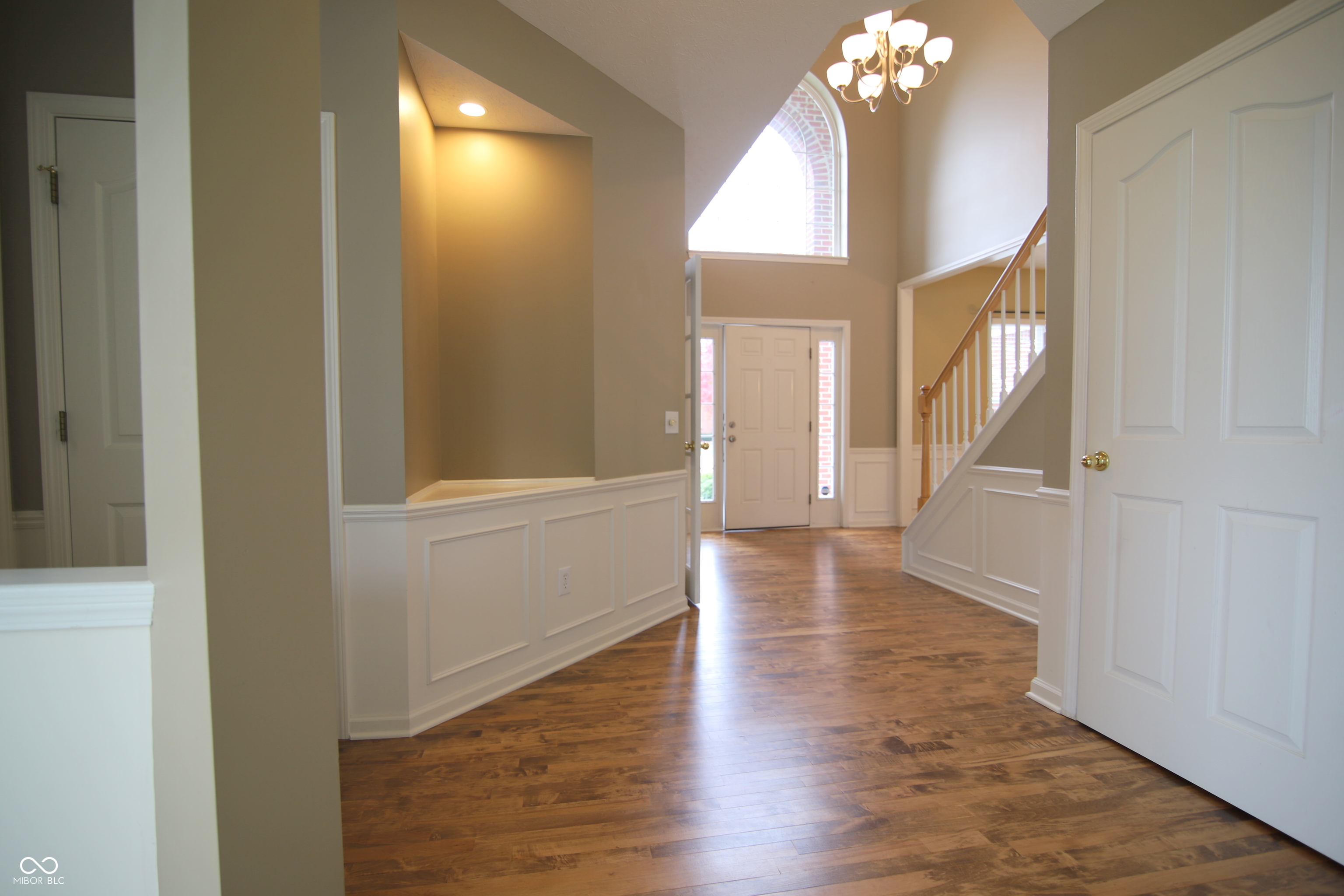 11833 Walker Lane Fishers, IN 46037 - Photo 14 of 46