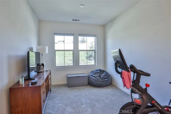 $858,800 | 608 White Oaks, Lake Forest, CA 92610