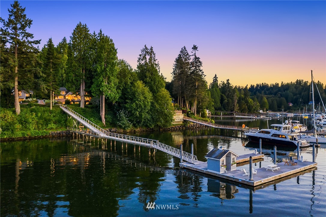 8802 & 8804 Spargur Loop Road Northeast Bainbridge Island, WA 98110 - Photo 2 of 40 Gallery Image 2