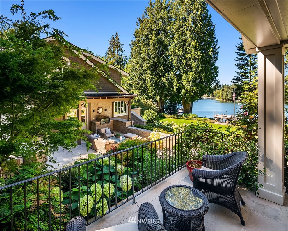 8802 & 8804 Spargur Loop Road Northeast Bainbridge Island, WA 98110 - Photo 33 of 40 Gallery Image 33