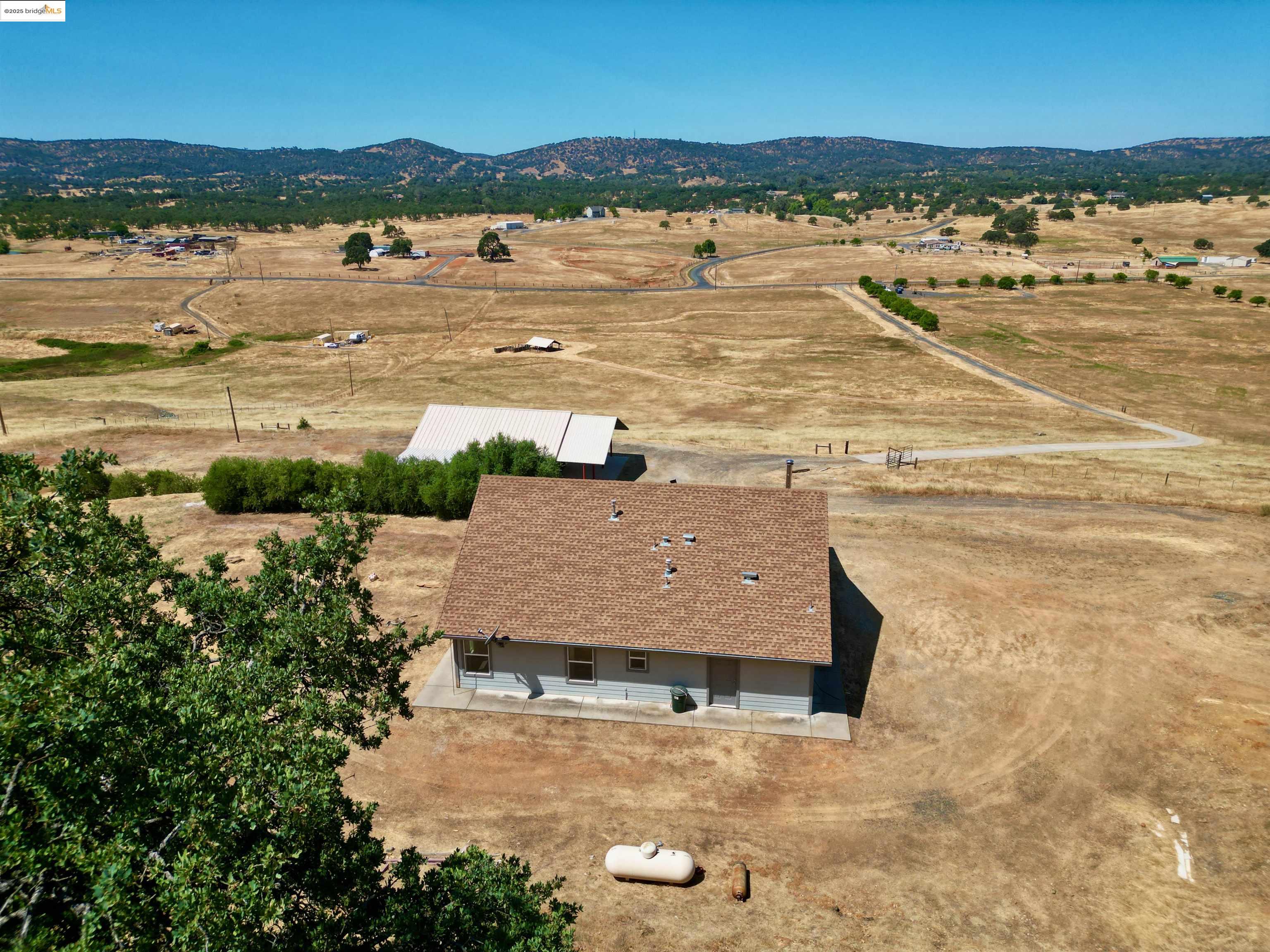 660 Hodson Road Copperopolis, CA 95228 - Photo 3 of 37