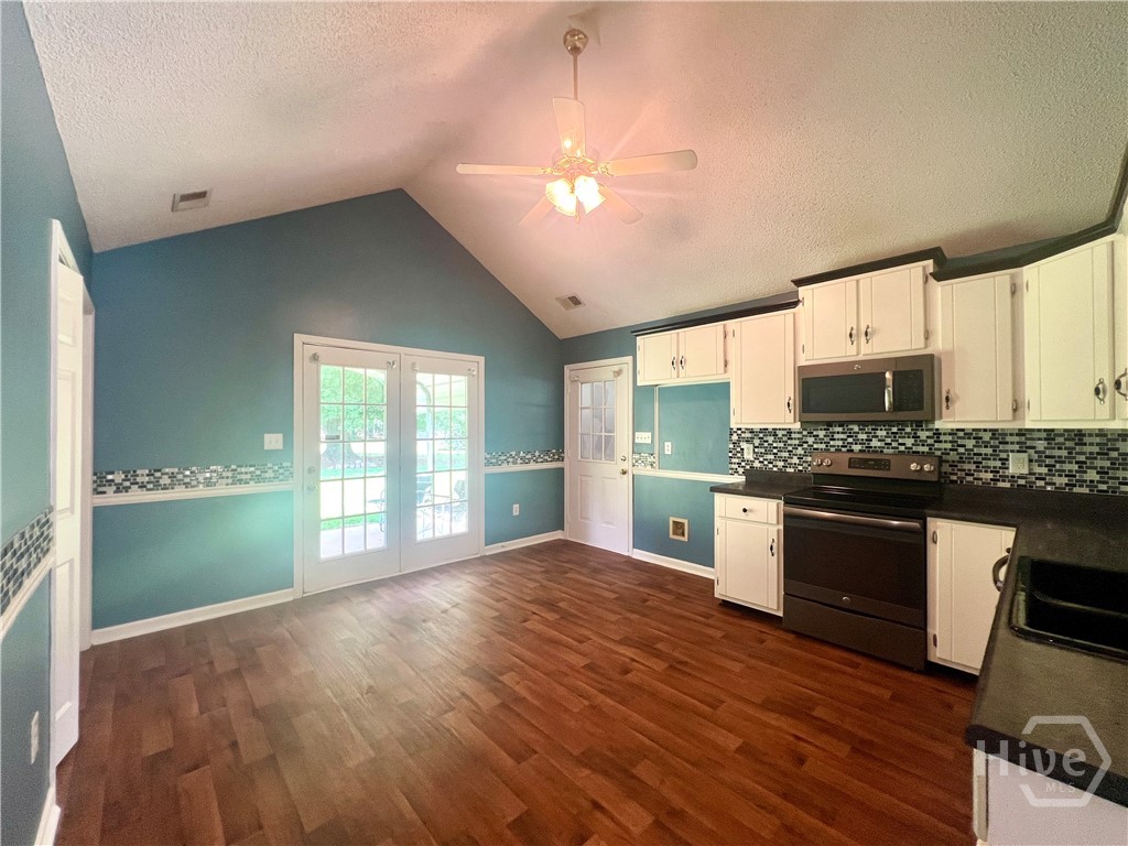 303 Harve Mathis Road Athens, GA 30601 - Photo 8 of 19