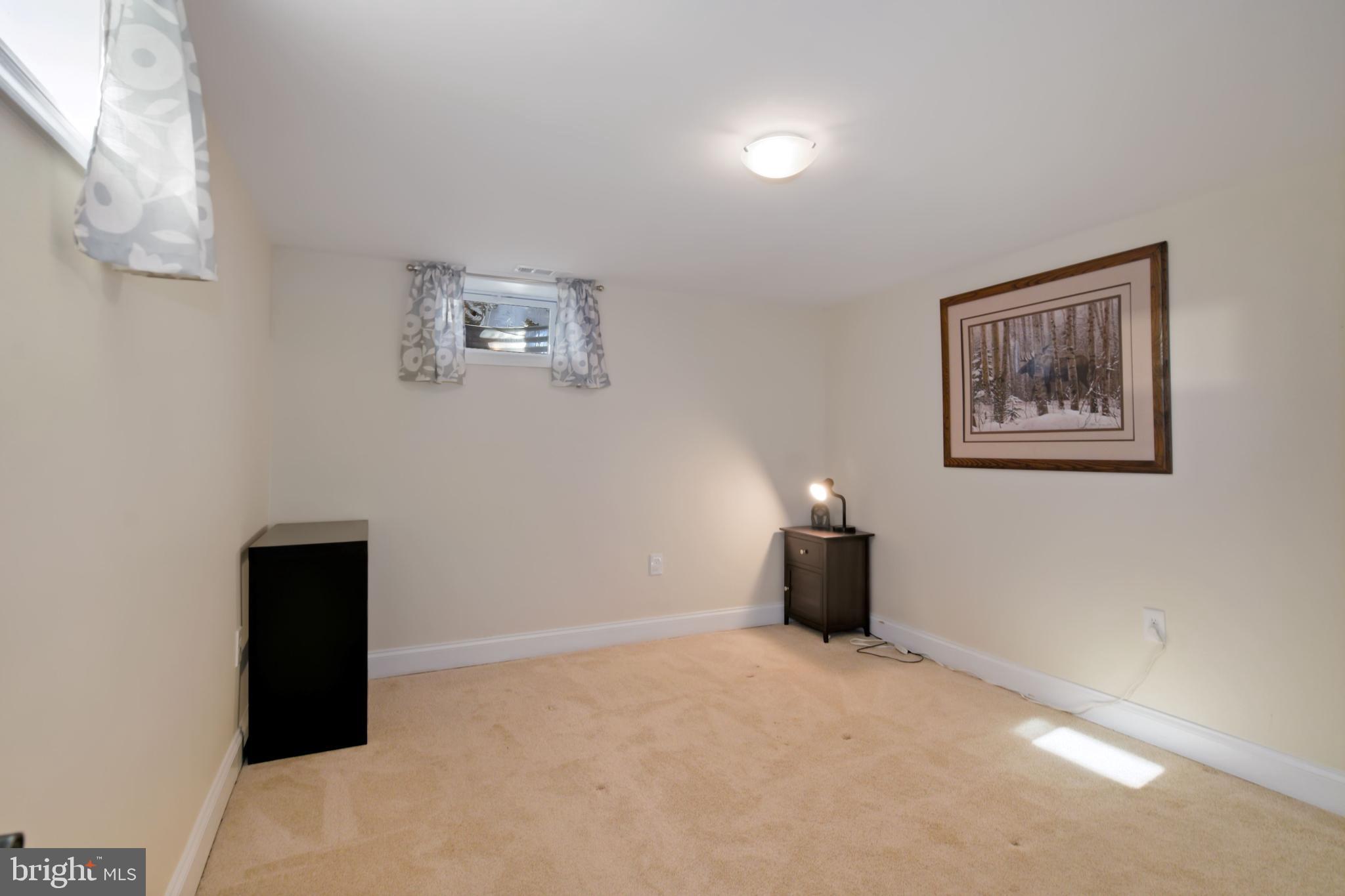 16221 Frederick Road Woodbine, MD 21797 - Photo 26 of 40 Den