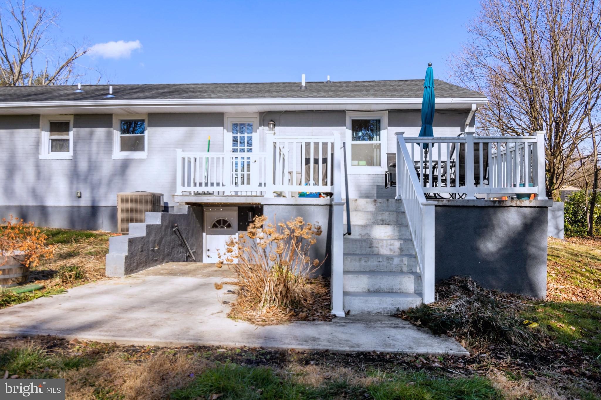16221 Frederick Road Woodbine, MD 21797 - Photo 31 of 40 Patio/Deck