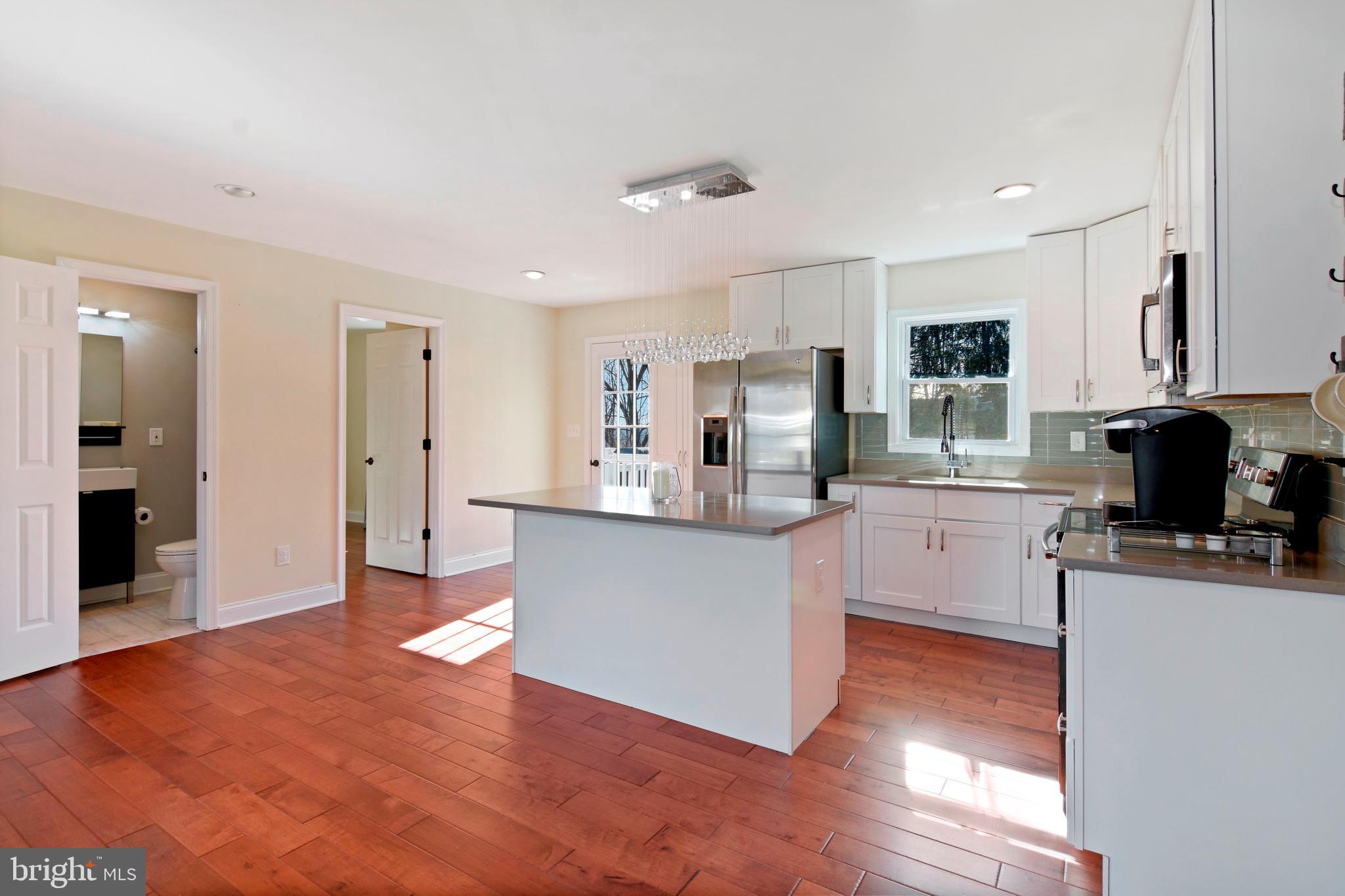 16221 Frederick Road Woodbine, MD 21797 - Photo 9 of 40 Kitchen