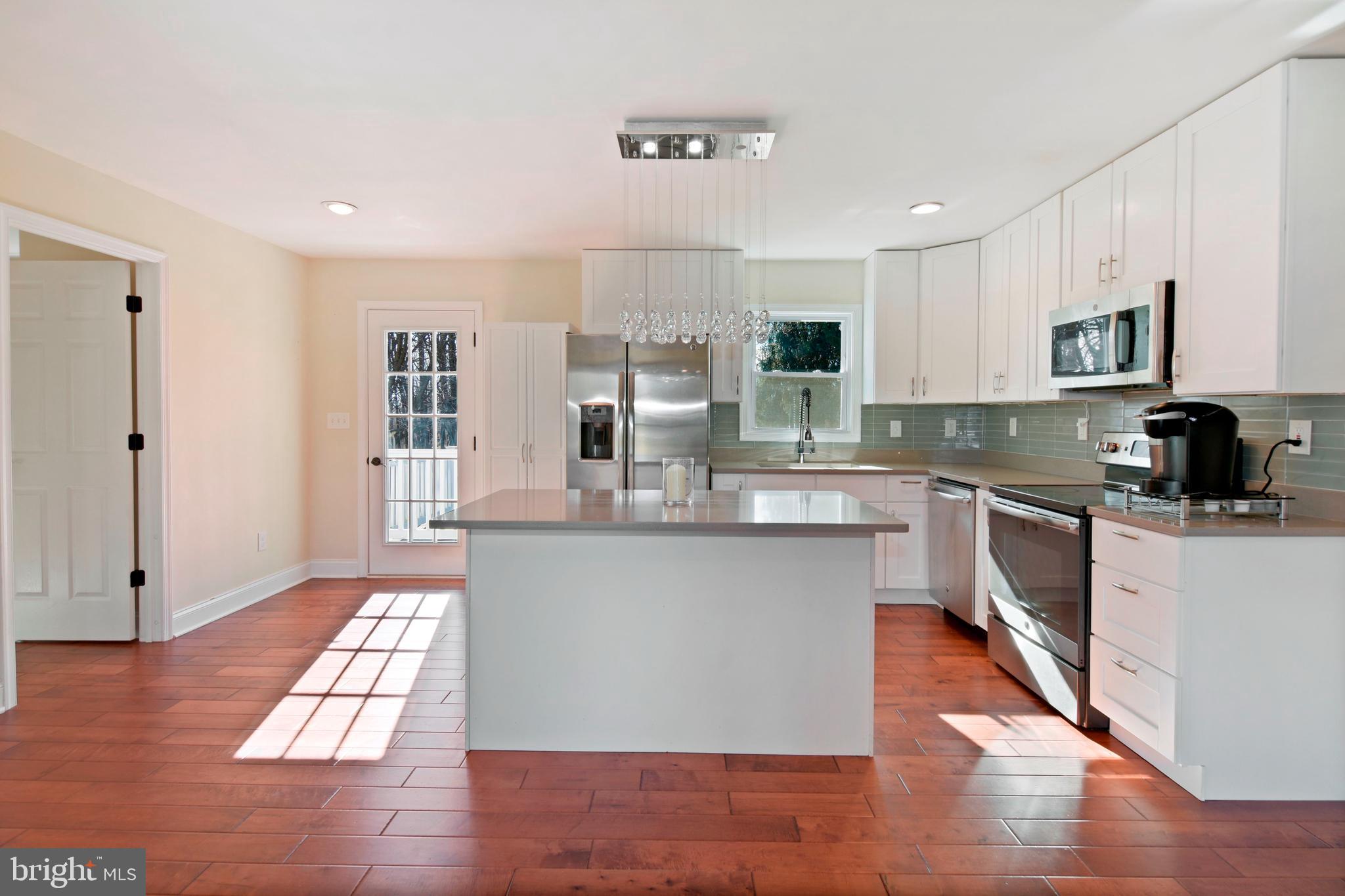 16221 Frederick Road Woodbine, MD 21797 - Photo 10 of 40 Kitchen
