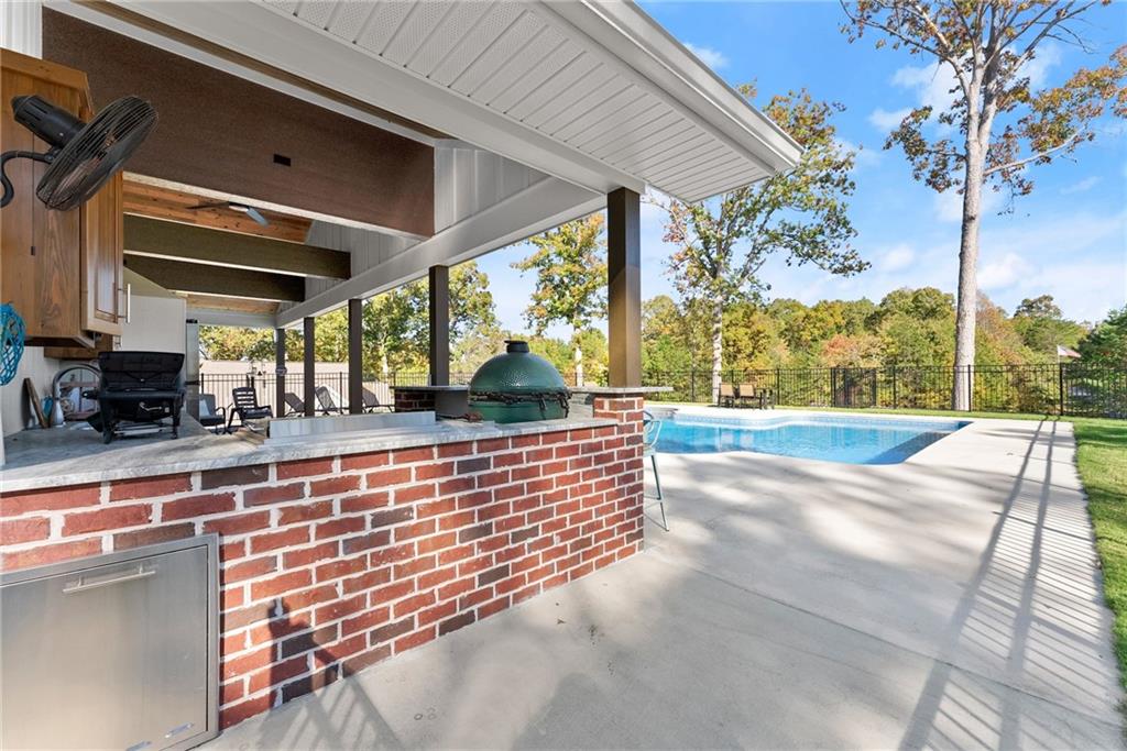 125 Rainbow Circle Cleveland, GA 30528 - Photo 65 of 83 a view of outdoor space with seating area