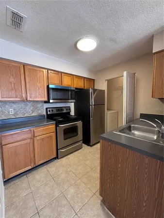 $1,325 | 1057 South Hiawassee Road, Unit 1913, Orlando, FL 32835