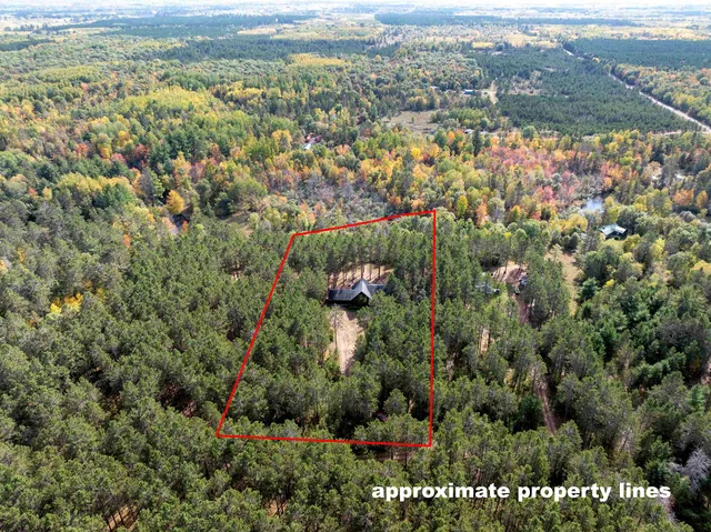 $489,000 | 13672 East Short Road, Gordon, WI 54838