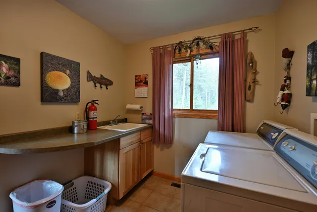 $489,000 | 13672 East Short Road, Gordon, WI 54838