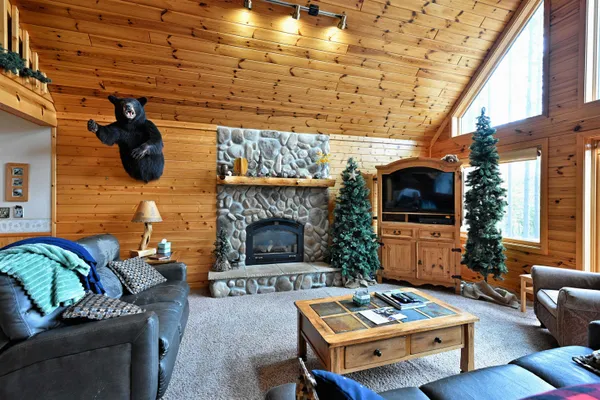 $441,000 | 13672 East Short Road, Gordon, WI 54838