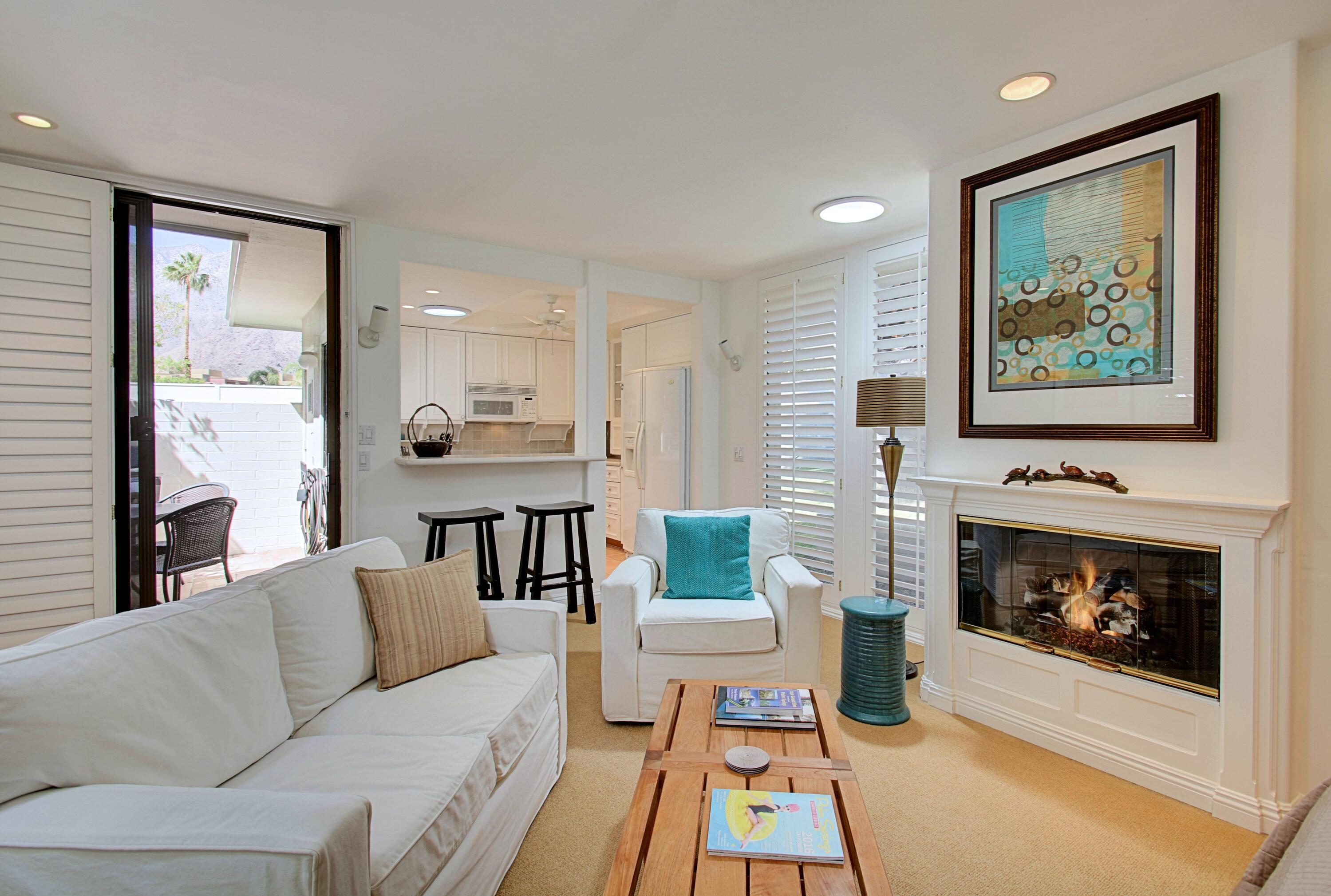 130 West Racquet Club Road, Unit 302 Palm Springs, CA 92262 - Photo 3 of 6 06