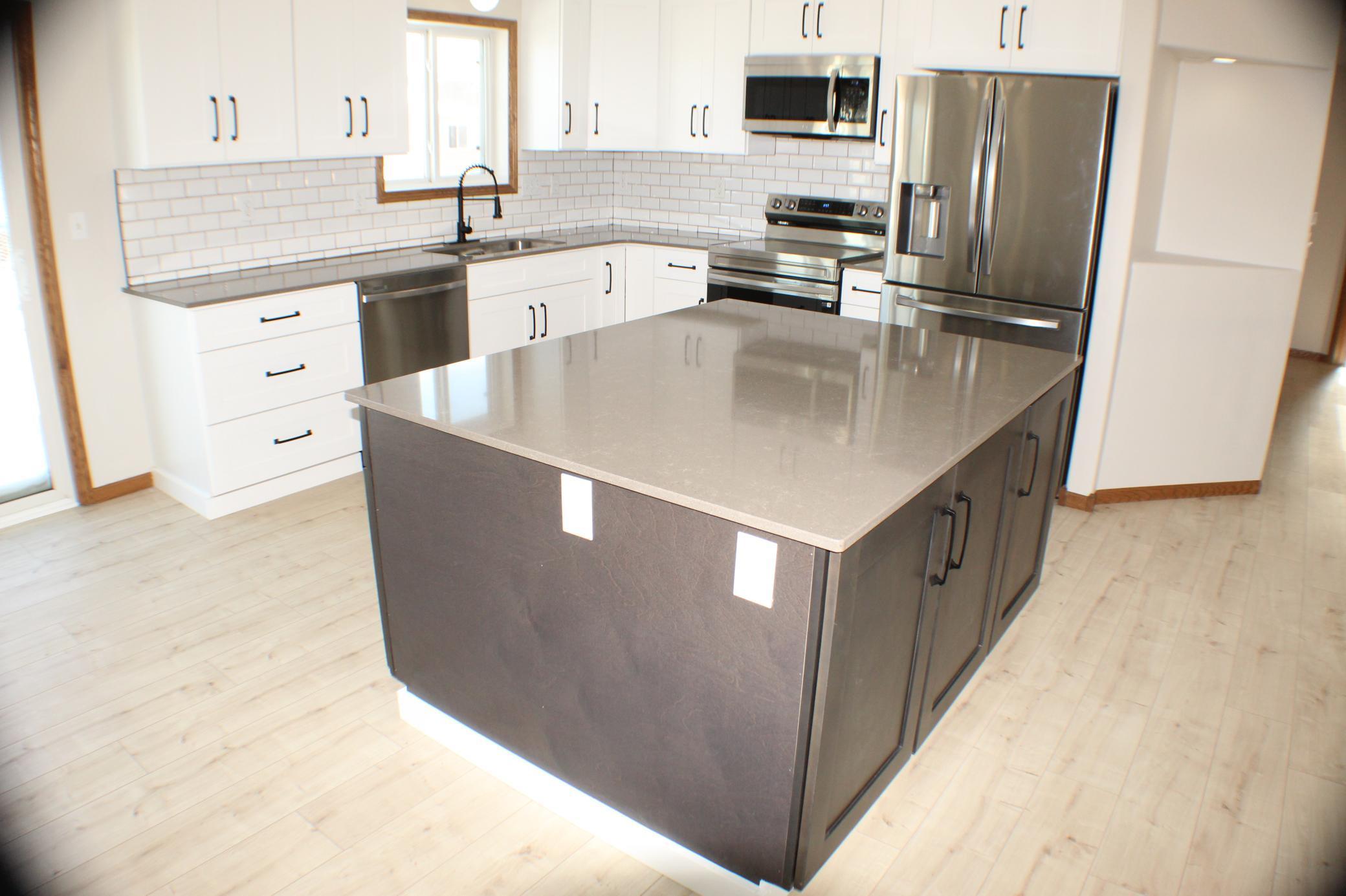 3548 Buchanan Street South Fargo, ND 58104 - Photo 6 of 63