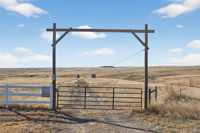 $280,000 | 5689 South Tom Bay Road, Bennett, CO 80102