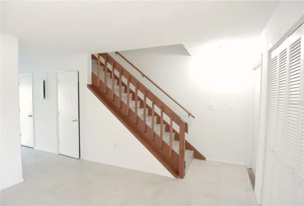 $1,950 | 935 Sunridge Way, Unit B4, Sarasota, FL 34234