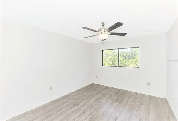 $1,950 | 935 Sunridge Way, Unit B4, Sarasota, FL 34234