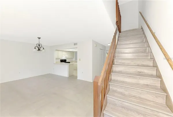 $1,950 | 935 Sunridge Way, Unit B4, Sarasota, FL 34234