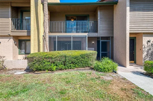 $1,950 | 935 Sunridge Way, Unit B4, Sarasota, FL 34234