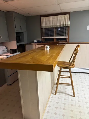 $1,650 | 366 Old Lake Shore Road, Unit B, Gilford, NH 03249