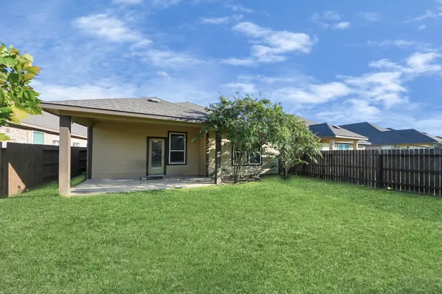 $2,400 | 24247 Prairie Glen Lane, Katy, TX 77493