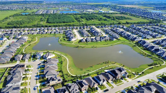 $2,400 | 24247 Prairie Glen Lane, Katy, TX 77493