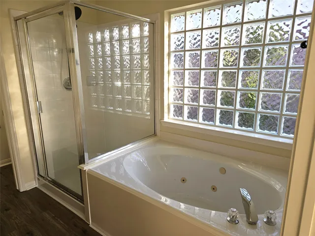 $2,250 | 2121 Crimson Lake Lane, League City, TX 77573